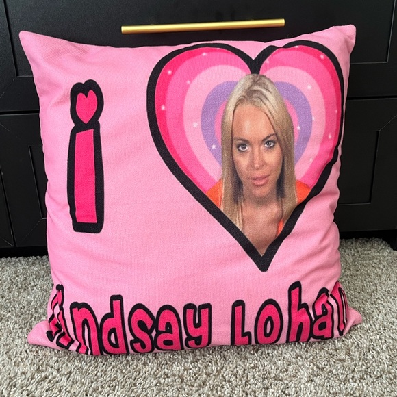 Pink \'I Love Lindsay Lohan\' Pillow